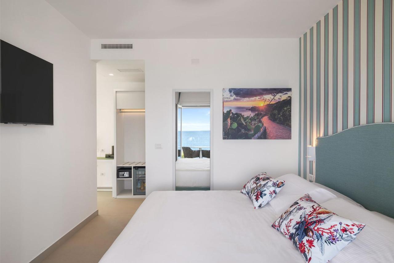 Seaside Hotel Capo d'Orlando Bagian luar foto