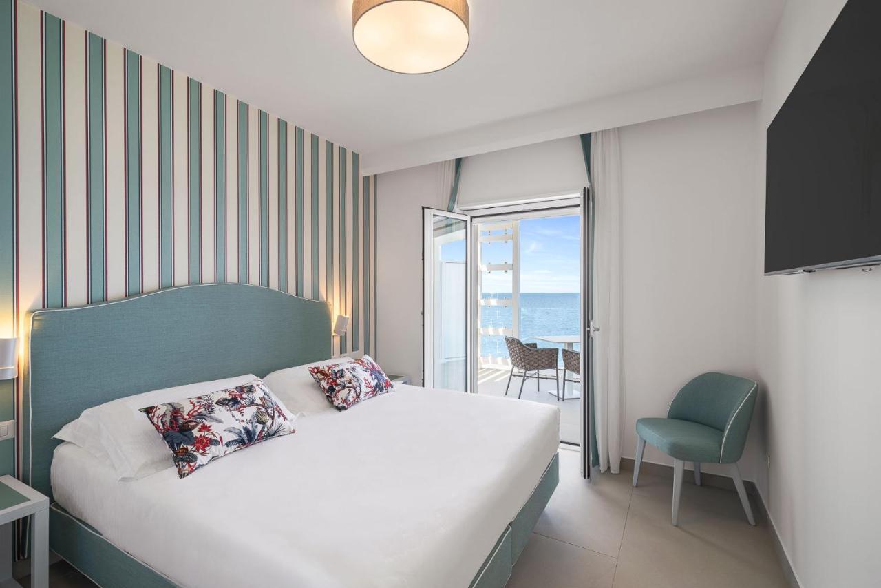Seaside Hotel Capo d'Orlando Bagian luar foto