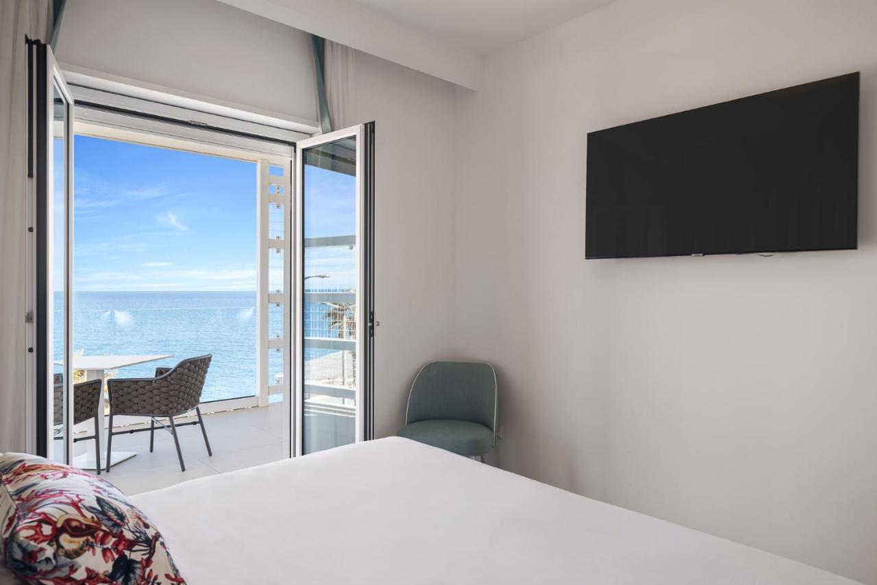Seaside Hotel Capo d'Orlando Bagian luar foto